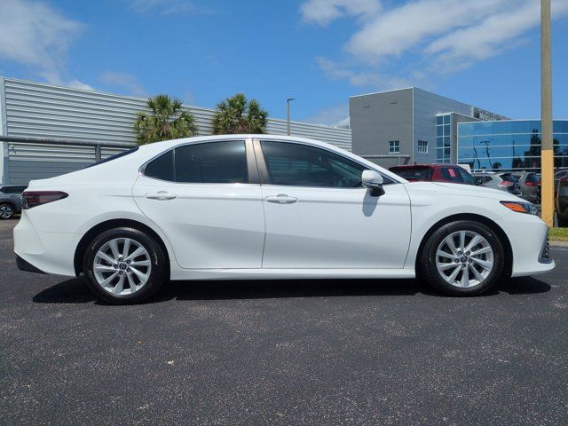 2022 Toyota Camry LE