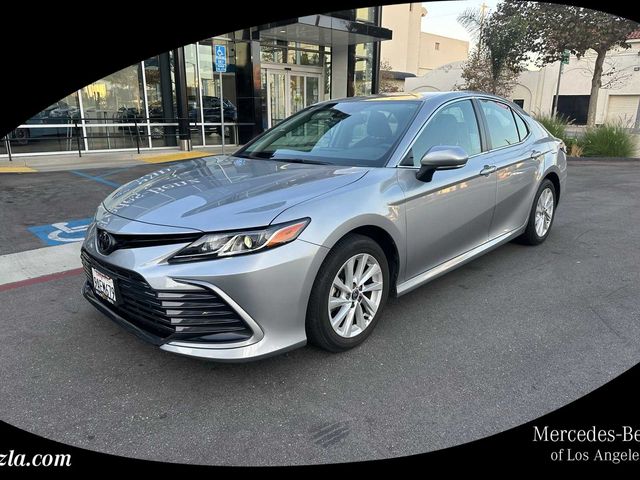 2022 Toyota Camry LE