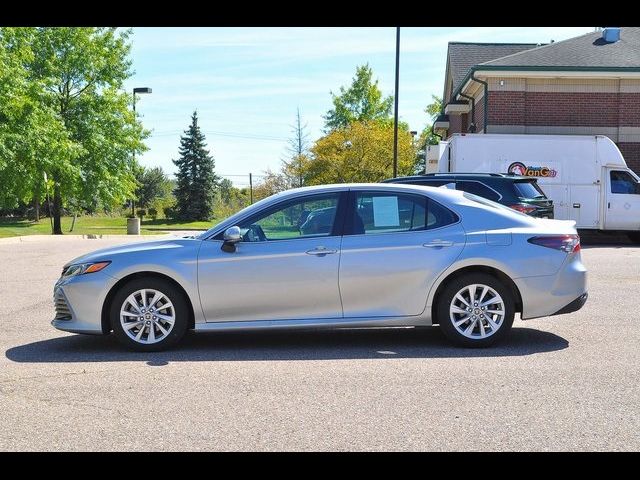 2022 Toyota Camry LE