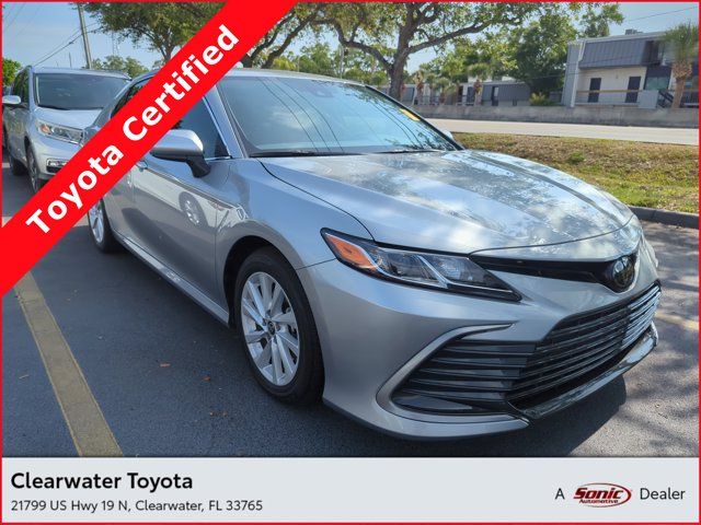 2022 Toyota Camry LE