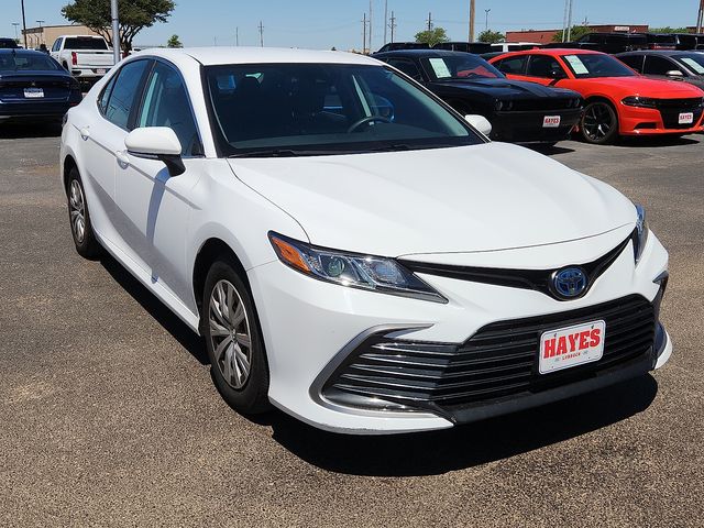 2022 Toyota Camry Hybrid LE