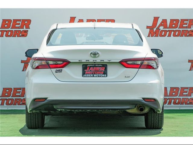 2022 Toyota Camry LE