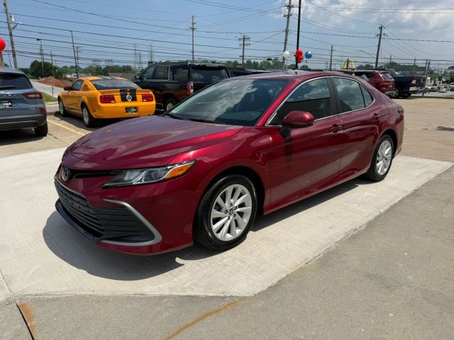 2022 Toyota Camry LE
