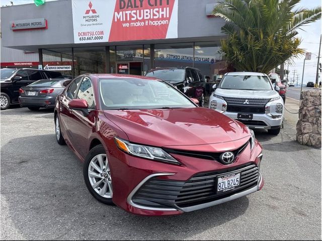 2022 Toyota Camry LE