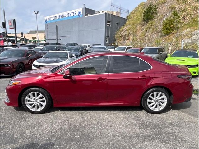 2022 Toyota Camry LE