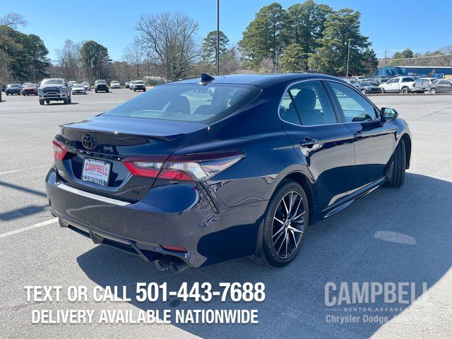 2022 Toyota Camry SE