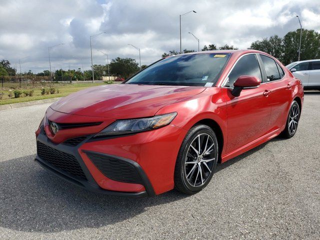 2022 Toyota Camry SE