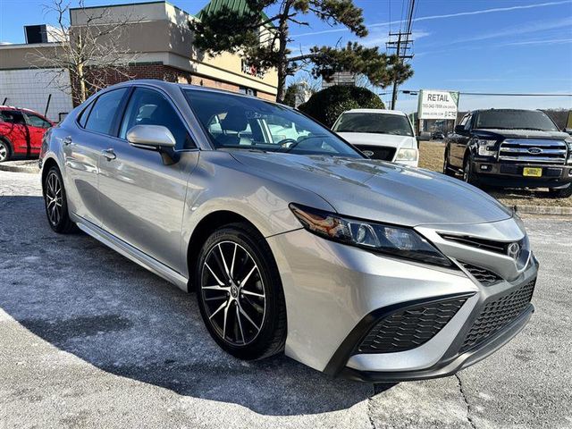 2022 Toyota Camry SE