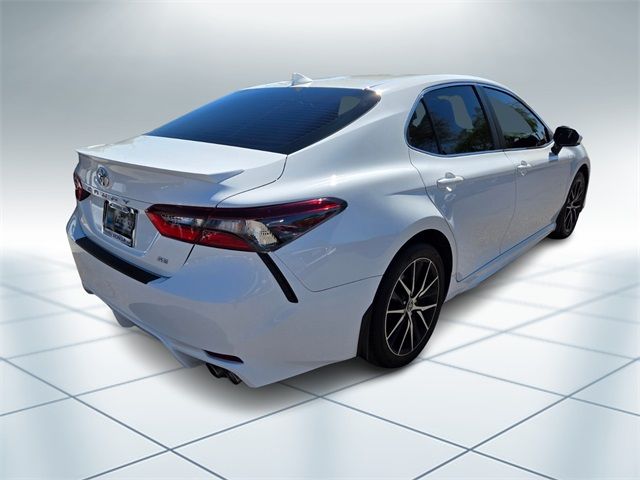 2022 Toyota Camry SE