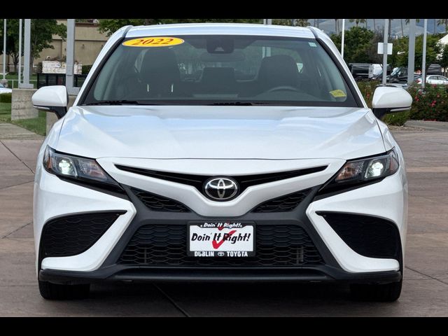 2022 Toyota Camry SE