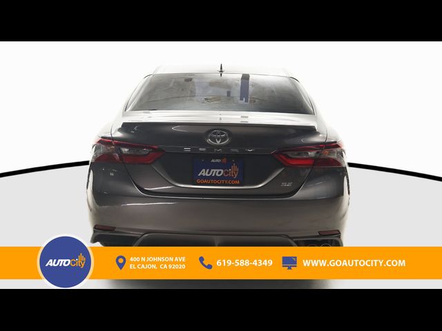 2022 Toyota Camry SE