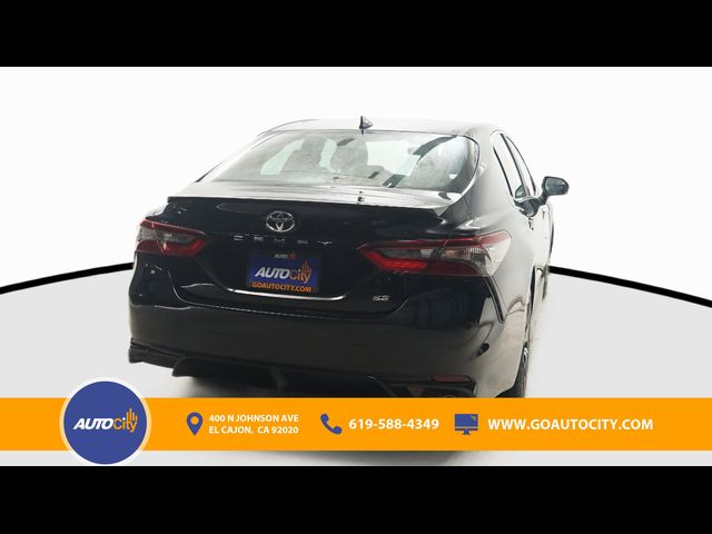 2022 Toyota Camry SE