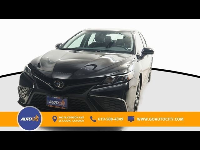 2022 Toyota Camry SE