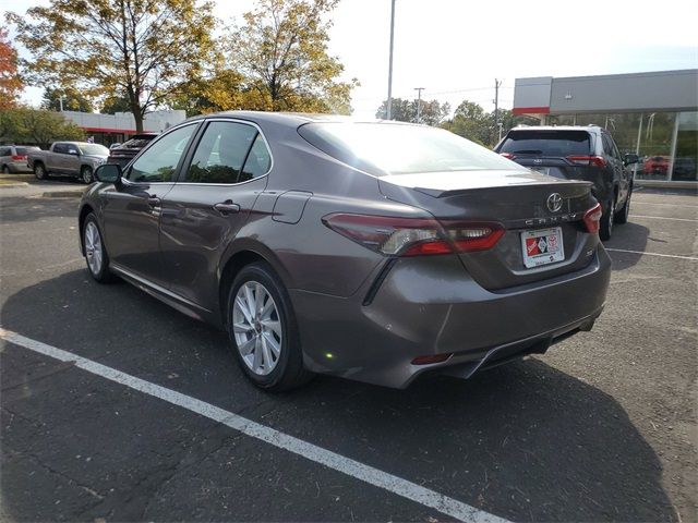 2022 Toyota Camry SE