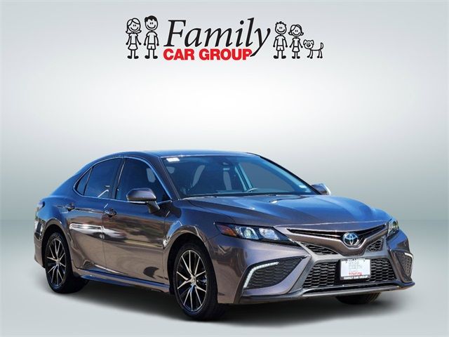 2022 Toyota Camry SE