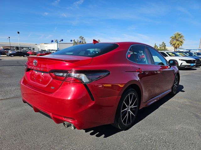 2022 Toyota Camry SE