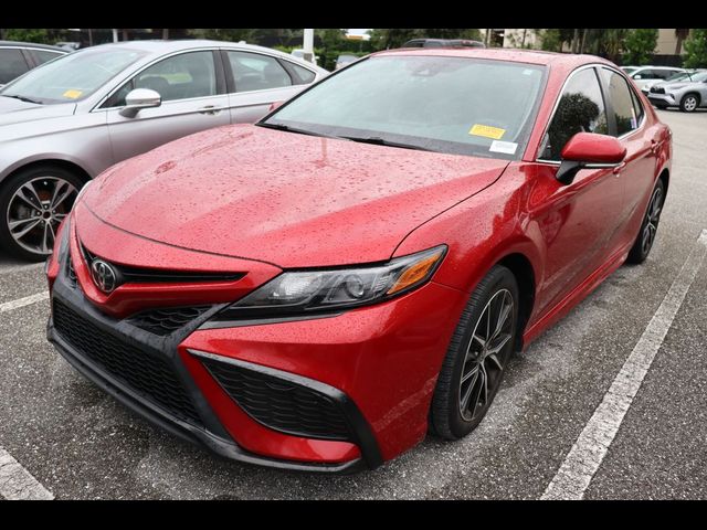 2022 Toyota Camry SE