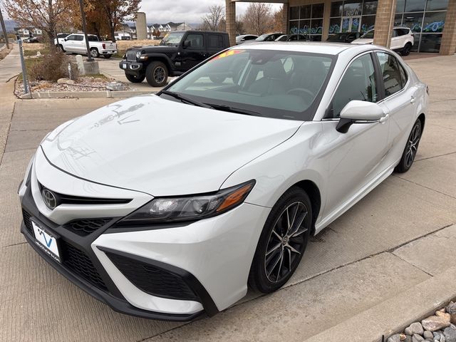 2022 Toyota Camry SE Nightshade