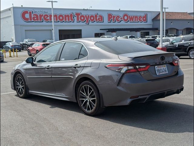 2022 Toyota Camry SE