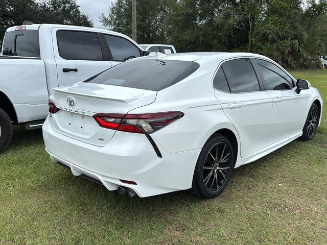 2022 Toyota Camry SE