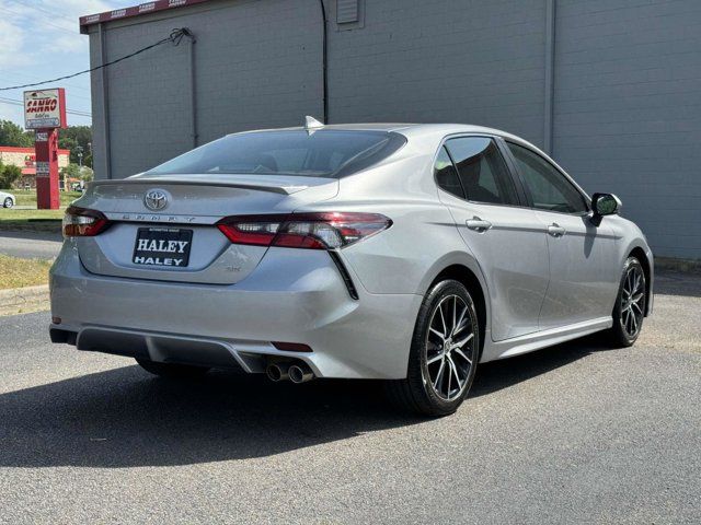 2022 Toyota Camry SE