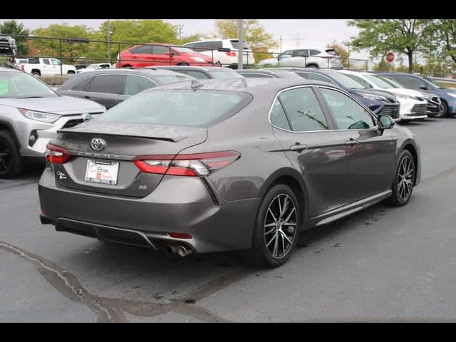 2022 Toyota Camry SE