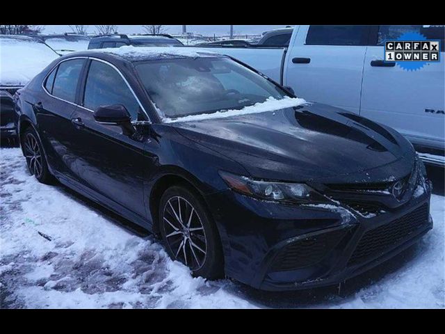 2022 Toyota Camry SE