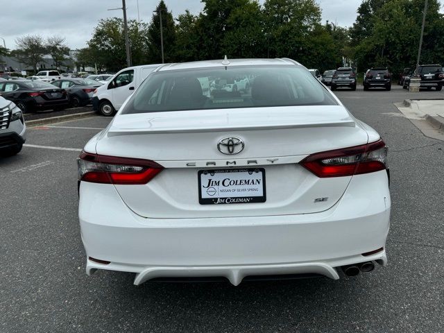 2022 Toyota Camry SE