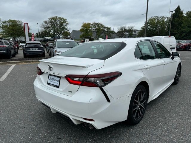 2022 Toyota Camry SE