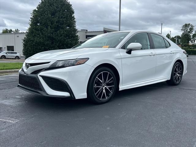 2022 Toyota Camry SE Nightshade