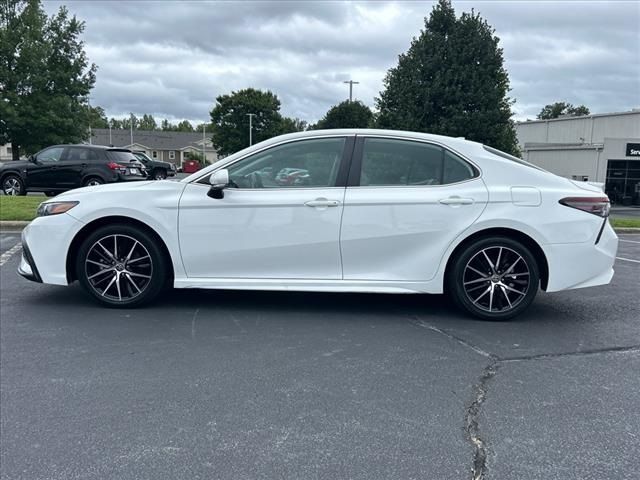 2022 Toyota Camry SE Nightshade