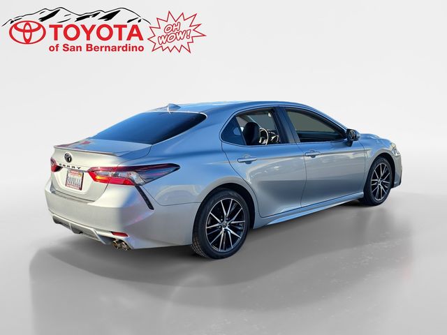 2022 Toyota Camry SE