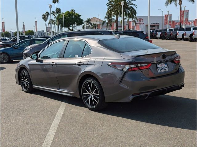 2022 Toyota Camry SE