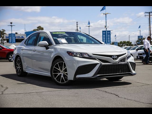 2022 Toyota Camry SE