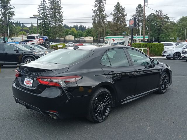 2022 Toyota Camry SE