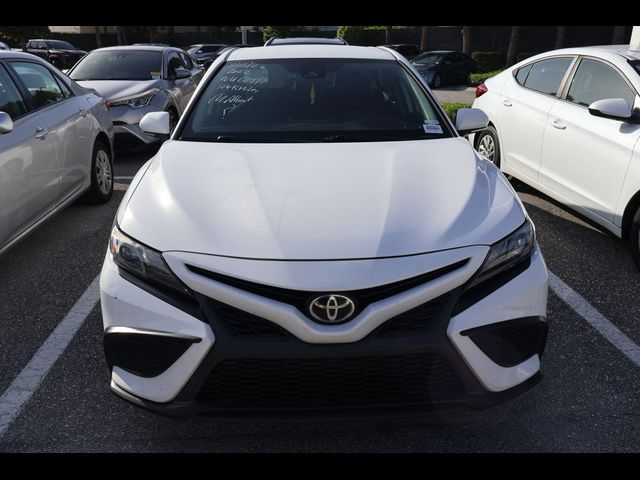 2022 Toyota Camry SE