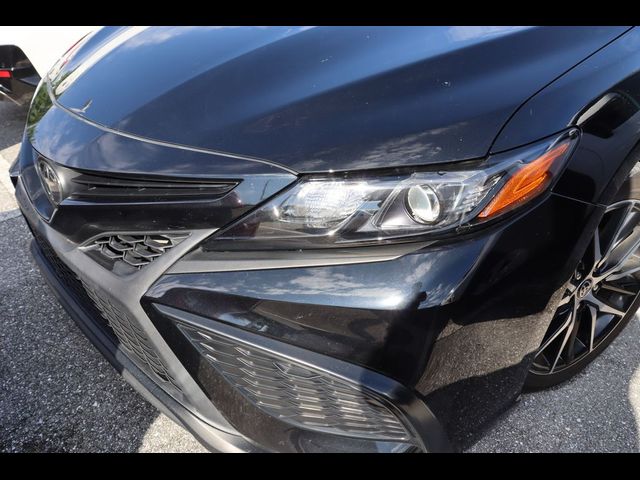 2022 Toyota Camry SE