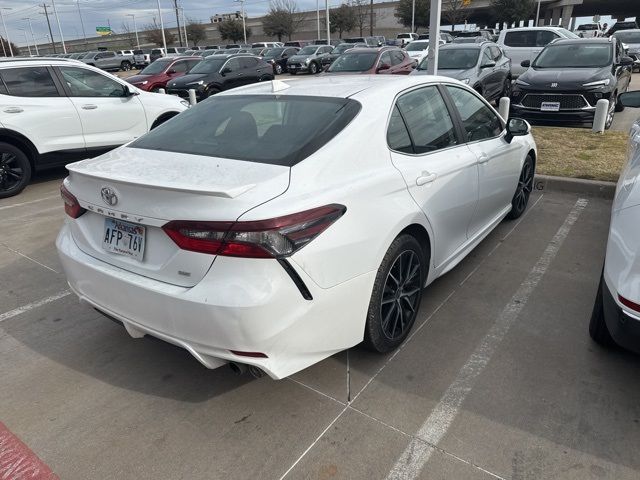 2022 Toyota Camry SE