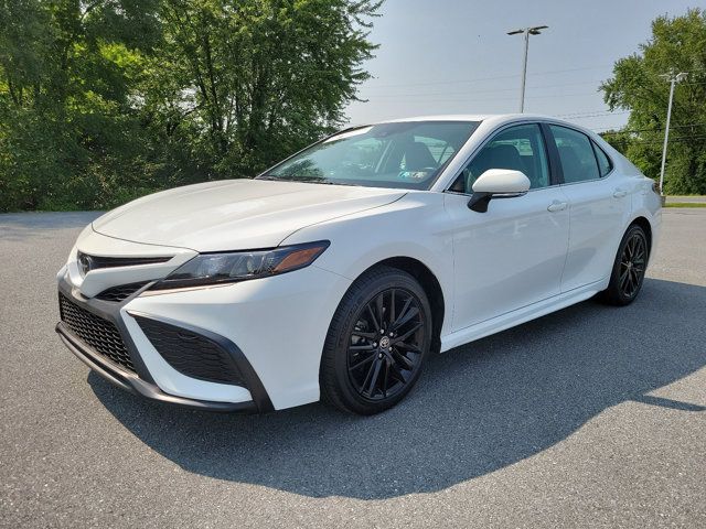 2022 Toyota Camry SE Nightshade