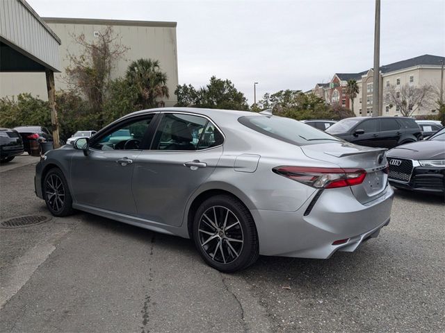 2022 Toyota Camry SE