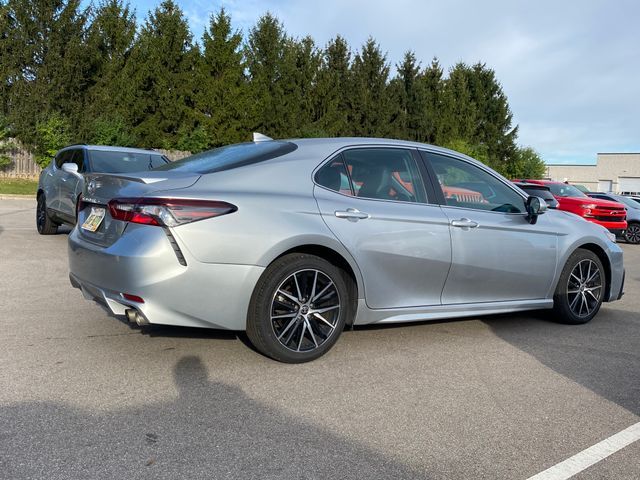 2022 Toyota Camry SE