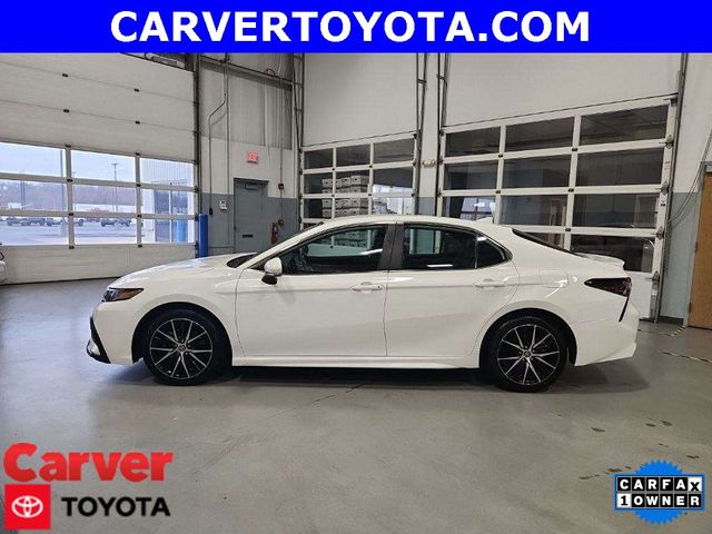 2022 Toyota Camry SE