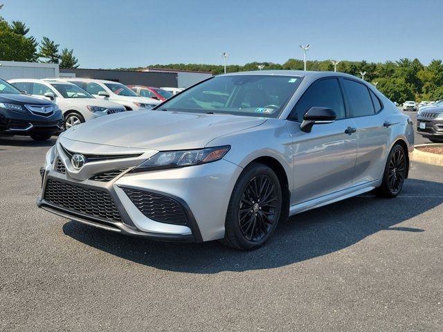 2022 Toyota Camry SE