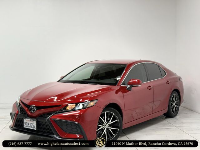 2022 Toyota Camry SE