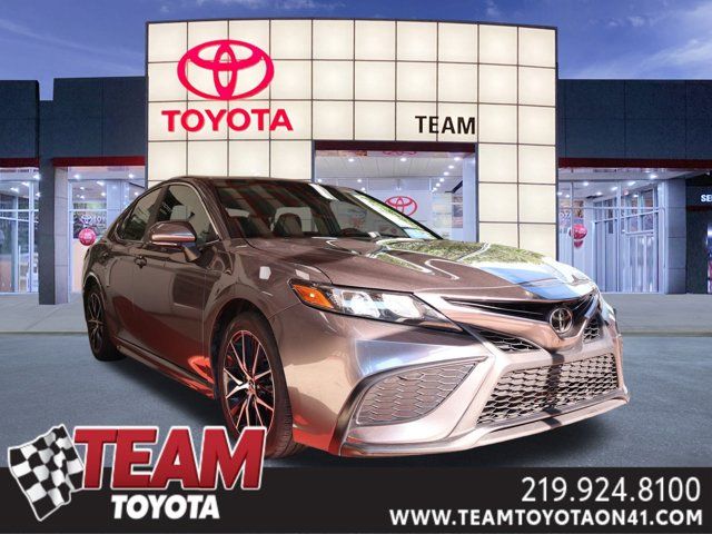 2022 Toyota Camry SE