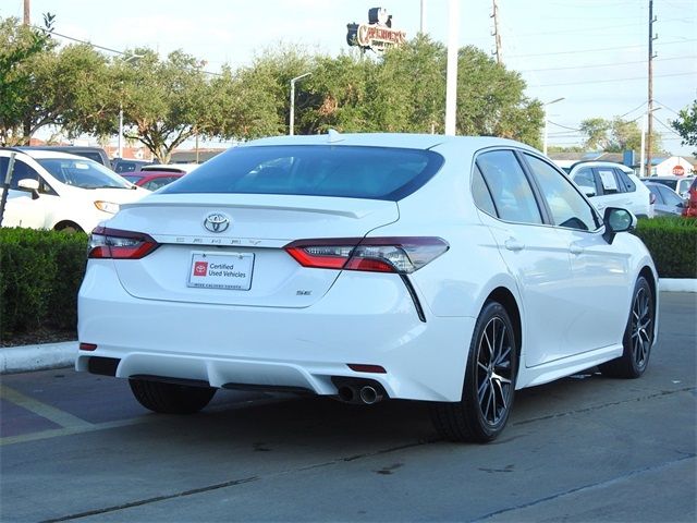 2022 Toyota Camry SE