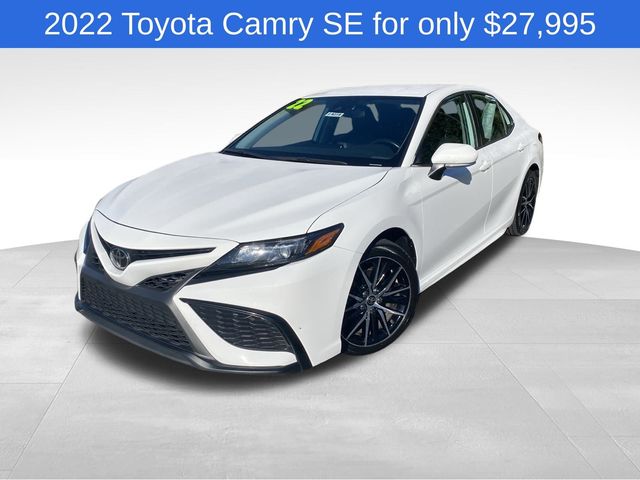 2022 Toyota Camry SE