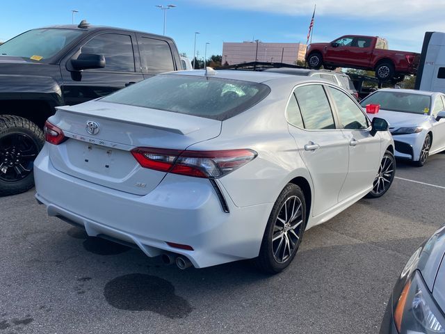 2022 Toyota Camry SE