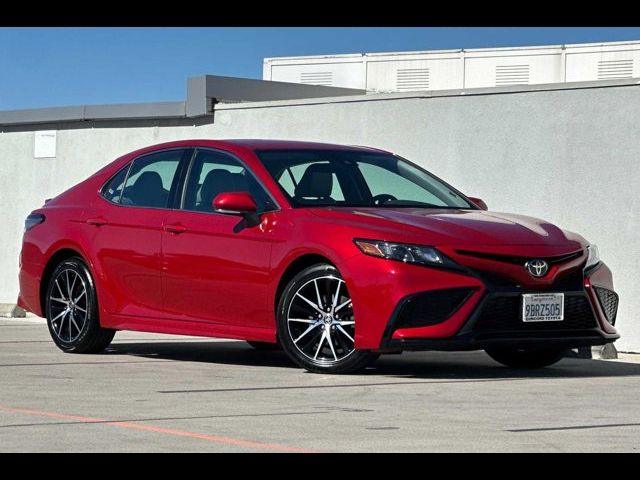 2022 Toyota Camry SE