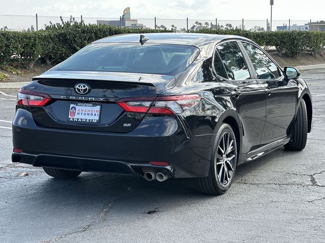 2022 Toyota Camry SE